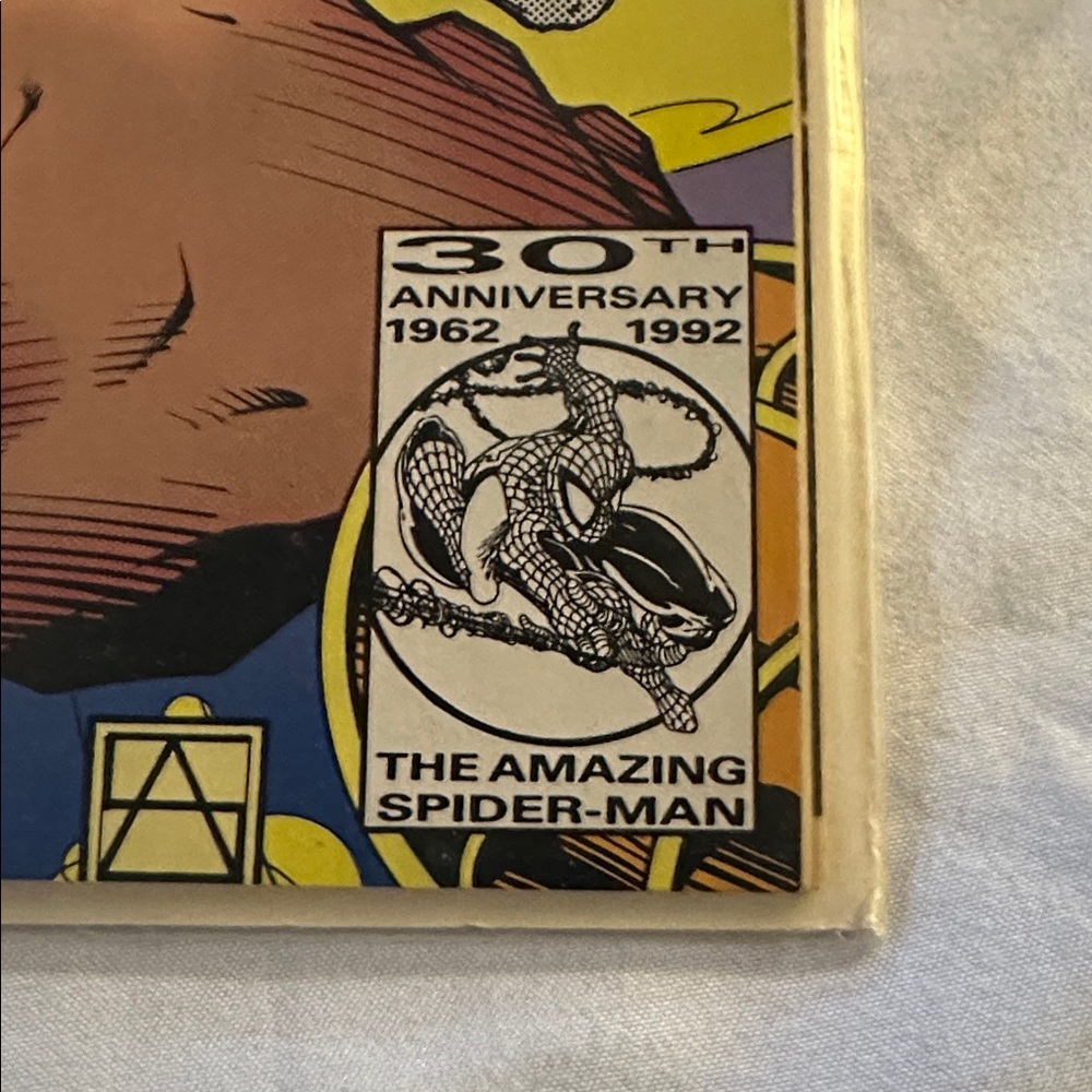 Marvel Comic Book Collection - Vibrant Colors - Picture 8 of 13